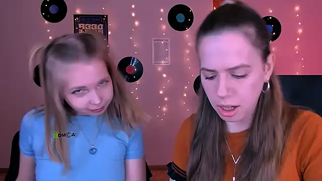 Snapshot of teya_starling chatting on March 27, 2026, 8:37 am teya starling online show from March 27, 2026, 8:37 am