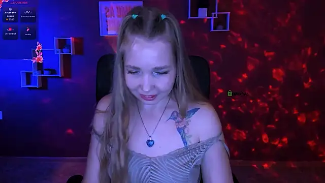 Snapshot of teya_starling chatting on February 26, 2026, 12:16 pm teya starling online show from February 26, 2026, 12:16 pm