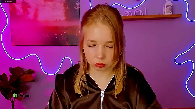 Snapshot of teya_starling chatting on March 16, 2026, 8:40 am teya starling online show from March 16, 2026, 8:40 am