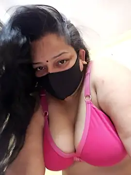 Sexey-Model21 online show from May 3, 2026, 4:32 pm