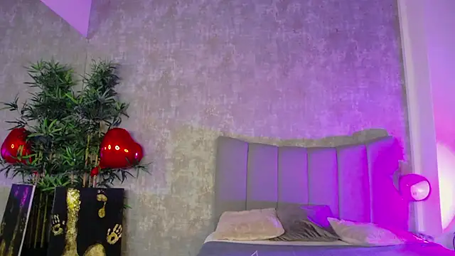 LucyRayy online show from February 24, 2026, 8:10 pm