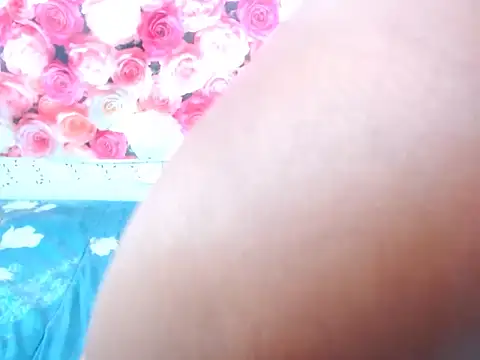Bootyylicious online show from April 20, 2026, 6:16 am