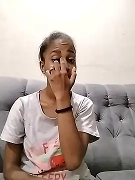 IndianSativa2 online show from January 11, 2026, 12:06 am