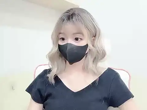 Yuyu-baobei online show from July 17, 2026, 7:22 pm