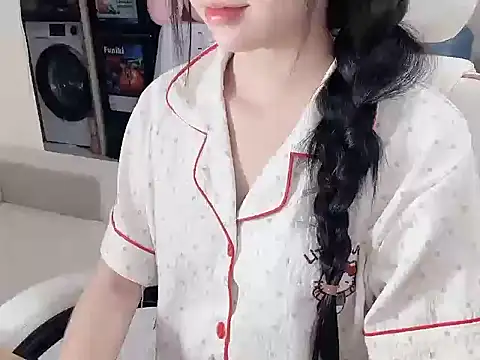 Yuyu-baobei online show from May 7, 2026, 5:16 pm