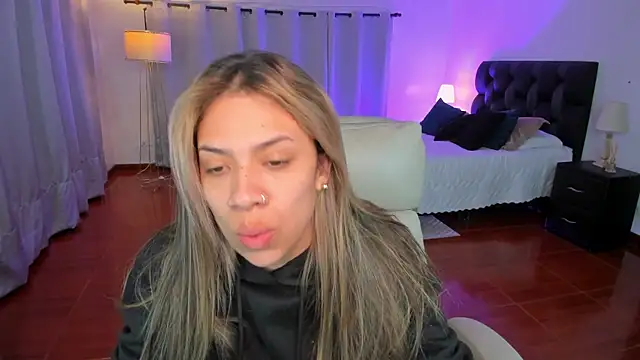 Zara Wolf  online show from February 5, 2026, 11:17 am