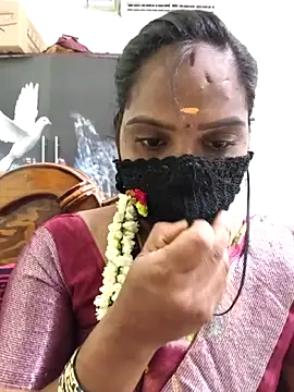 Tamil Pallavi online show from June 11, 2026, 5:04 am