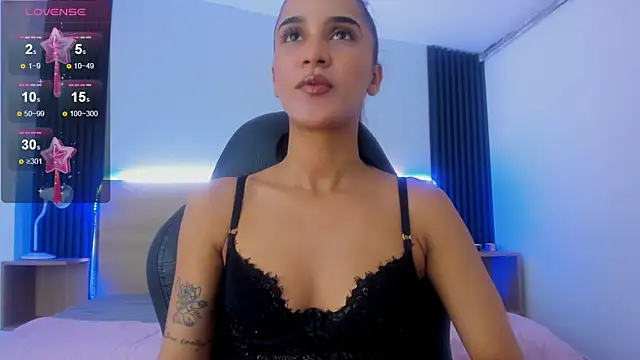 Samantha luv  online show from February 11, 2026, 2:22 am