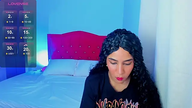 Samantha luv  online show from March 11, 2026, 1:32 am