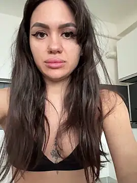 Snapshot of SiennaLuxexx chatting on February 14, 2026, 12:38 pm SiennaLuxexx online show from February 14, 2026, 12:38 pm