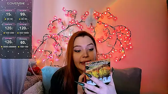 Snapshot of Ungoliant_Kiss chatting on February 15, 2026, 2:05 pm Ungoliant Kiss online show from February 15, 2026, 2:05 pm