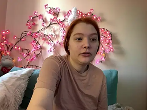 Snapshot of Ungoliant_Kiss chatting on March 29, 2026, 11:56 am Ungoliant Kiss online show from March 29, 2026, 11:56 am