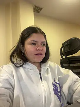 Camila Duarte2 online show from May 11, 2026, 3:18 pm