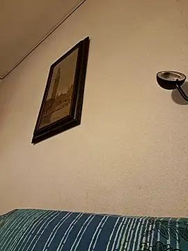 Snapshot of gini92 chatting on February 12, 2026, 6:57 am gini92 online show from February 12, 2026, 6:57 am