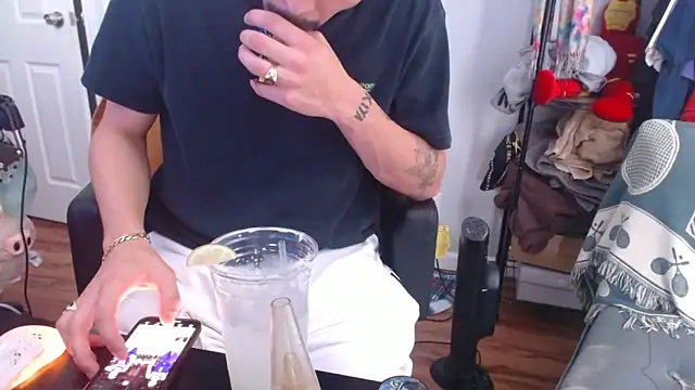 Longdforya online show from April 23, 2026, 7:37 pm