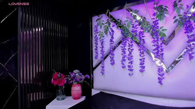 liinzy rouse69 online show from March 28, 2026, 3:46 pm