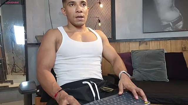 IAN KNOX online show from January 7, 2026, 7:30 pm