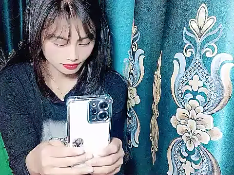 Nana569 online show from February 8, 2026, 9:12 pm