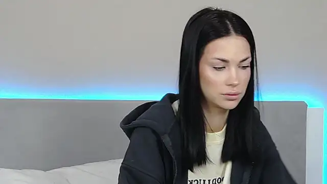 Snapshot of RachaelMils chatting on February 19, 2026, 4:09 am RachaelMils online show from February 19, 2026, 4:09 am