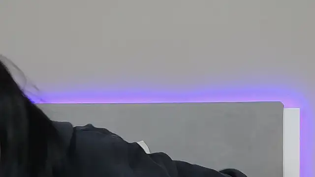 Snapshot of RachaelMils chatting on March 9, 2026, 3:54 am RachaelMils online show from March 9, 2026, 3:54 am