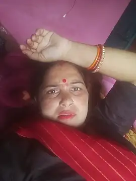 Your-shreya143 online show from July 7, 2026, 8:40 am