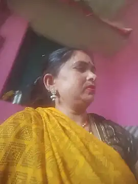 Your-shreya143 online show from June 15, 2026, 11:32 am