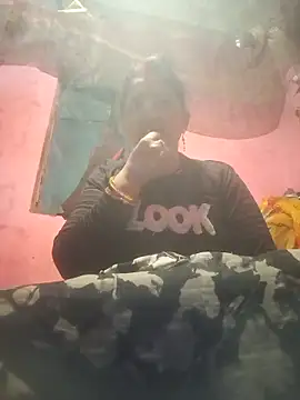 Snapshot of Your-shreya143 chatting on February 6, 2026, 11:23 pm Your-shreya143 online show from February 6, 2026, 11:23 pm