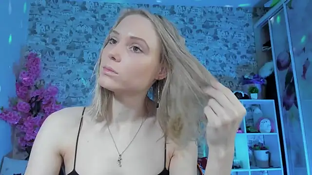 Gina Gina love online show from April 24, 2026, 1:18 am
