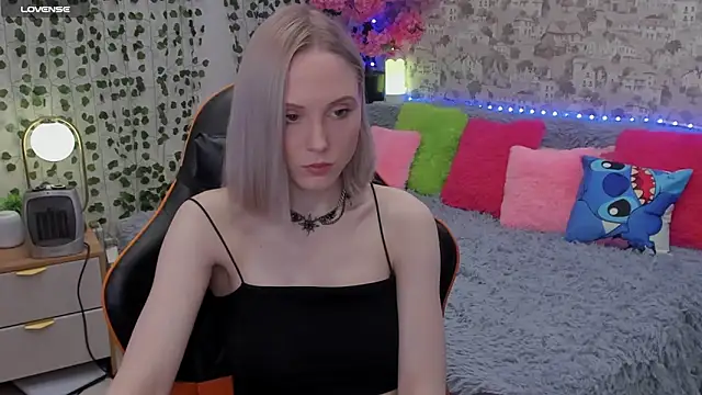 Snapshot of Gina_Gina_love chatting on June 2, 2026, 1:16 am Gina Gina love online show from June 2, 2026, 1:16 am