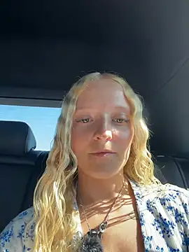 Sophie cute06 online show from July 29, 2026, 1:32 pm