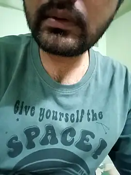 samsexjuice online show from April 28, 2026, 7:18 pm