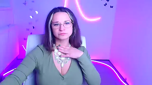 Melodie Aster online show from December 19, 2025, 9:06 pm