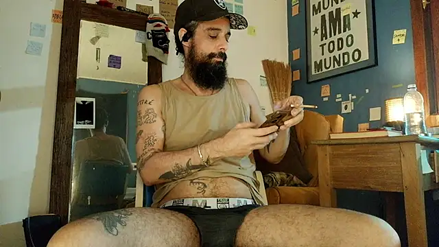 ooproprio online show from August 3, 2026, 9:31 pm