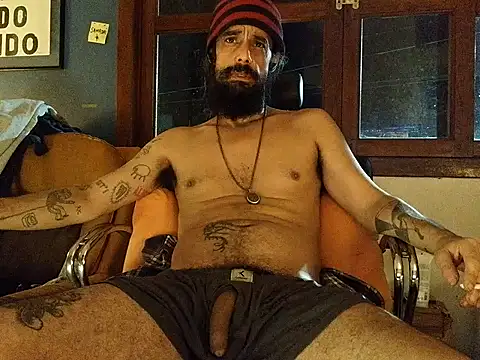 ooproprio online show from May 18, 2026, 2:23 am