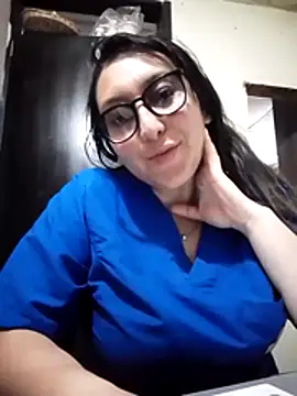 Valeria montana  online show from April 26, 2026, 2:42 am