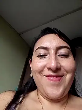Valeria montana  online show from May 18, 2026, 9:41 pm