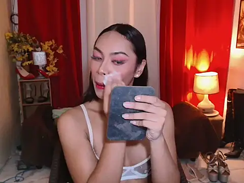 kylieEmparado online show from June 14, 2026, 2:24 am