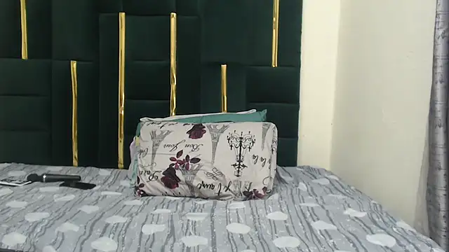 SweetdelightXXXX online show from February 20, 2026, 7:49 pm