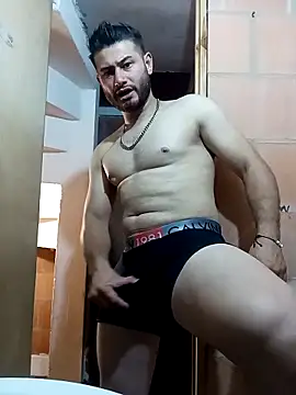 MaxSteel x online show from December 19, 2025, 3:10 am