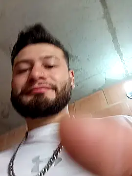 MaxSteel x online show from December 16, 2025, 4:33 pm