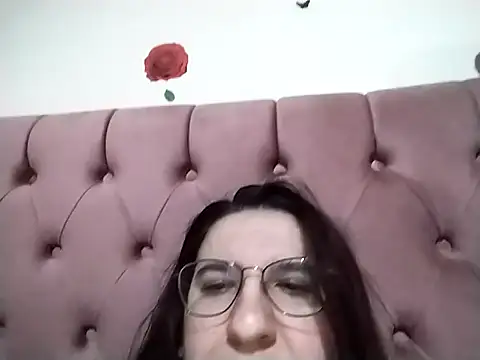 Snapshot of Dana92va chatting on February 22, 2026, 12:35 am Dana92va online show from February 22, 2026, 12:35 am