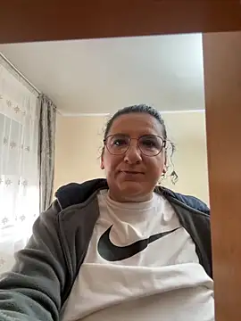 Snapshot of Dana92va chatting on February 15, 2026, 6:36 am Dana92va online show from February 15, 2026, 6:36 am