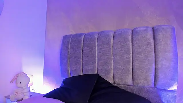 Snapshot of arianna_roxe chatting on February 21, 2026, 8:38 am arianna roxe online show from February 21, 2026, 8:38 am