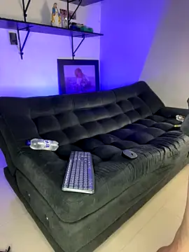 KIRAMA 4U online show from December 17, 2025, 7:30 pm