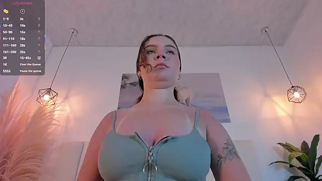 Melodyblacke online show from April 30, 2026, 11:39 am