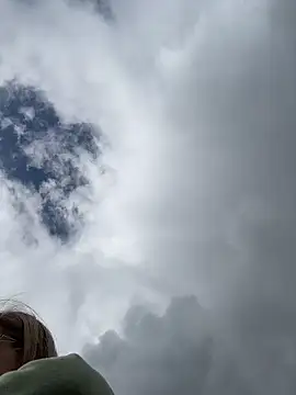 Snapshot of Betsy chatting on April 5, 2026, 1:07 pm Betsy online show from April 5, 2026, 1:07 pm