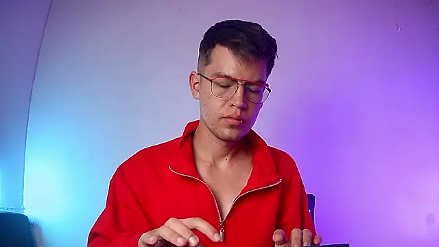 nicolatinboy online show from March 1, 2026, 9:15 pm