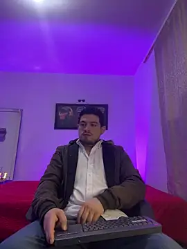 williamsmiiths16 online show from April 29, 2026, 1:26 pm