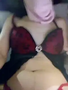 Snapshot of Almas-arabic chatting on July 10, 2026, 11:49 pm Almas-arabic online show from July 10, 2026, 11:49 pm