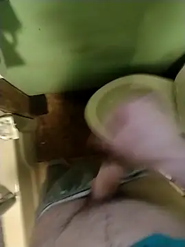 Snapshot of bigjohnson2914 chatting on March 11, 2026, 11:10 pm bigjohnson2914 online show from March 11, 2026, 11:10 pm